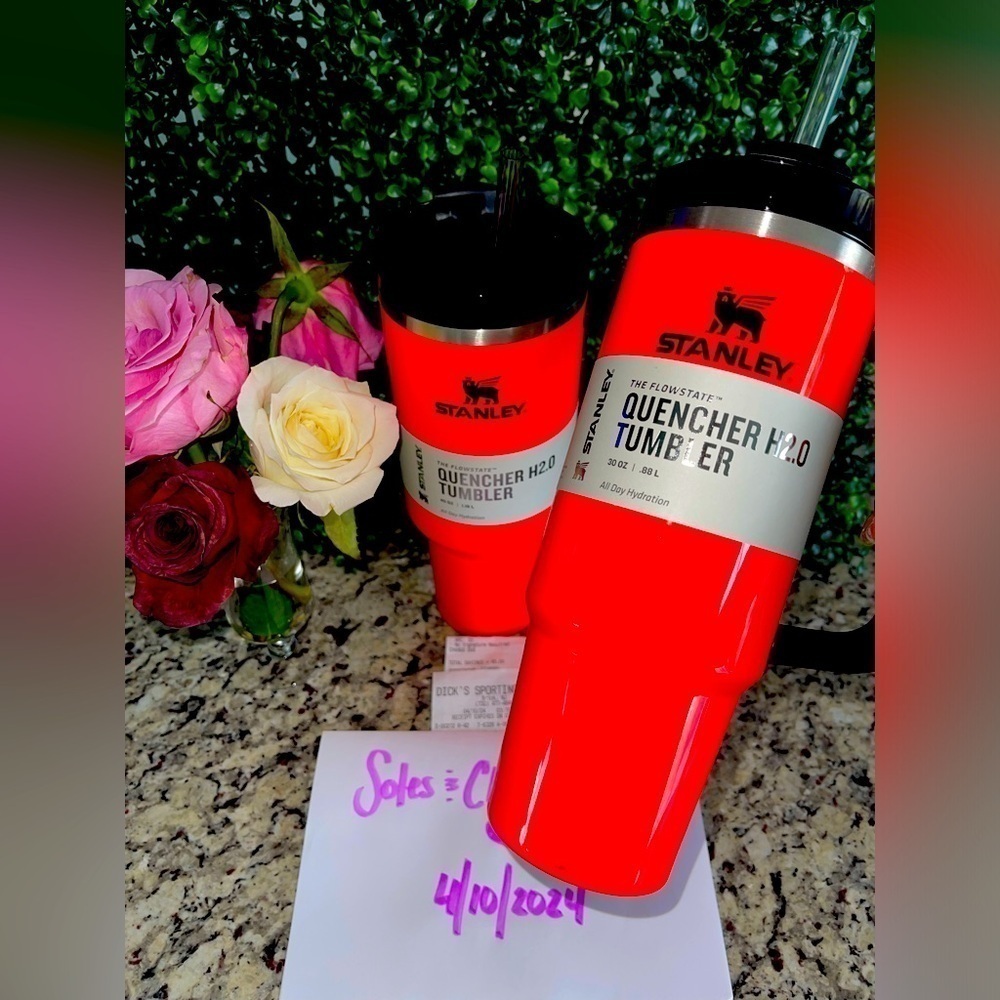 30oz Stanley Quencher Tumbler